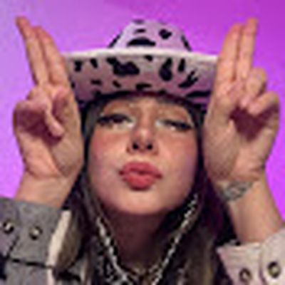 Daniela Emmanuel Oficial