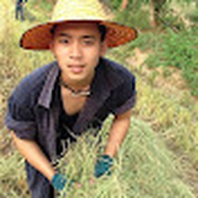 เบิ้ลปทุมราช เน็ตไอดอลบ้านนา ซุปตาร์เดินดิน