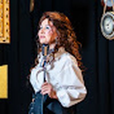 Nabiha Karaouli Official