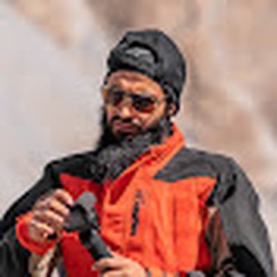 Ali E.