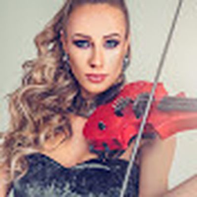 Amadeea Violin