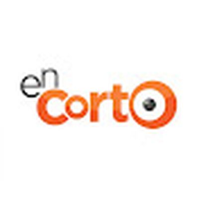 En Corto